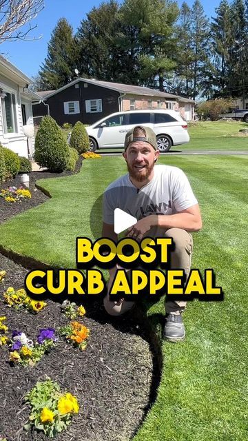 Rooted Lawn Co on Instagram: "Boosting your curb appeal can be that easy! Grab a shovel or @garden_weasel edger chopper, some flowers and throw down some fresh mulch… you’ll be good to go!   Do you mulch each year?  #curbappeal #edging #edgy #mulch #mulching #flowers #flowerbed #spring #naturaledge" Concrete Landscape Curbing, Landscape With Black Mulch, How To Edge A Flower Bed, Black Mulch Flower Bed, Mulch Bed Edging, Mulch Landscaping Ideas Front Yard, Mulch Edging, Black Mulch Landscaping, Edgers Landscape