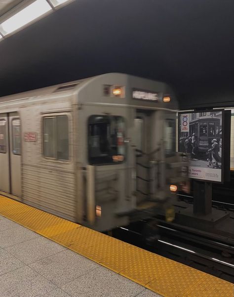 Toronto Fall Aesthetic, Toronto Subway Aesthetic, Go Train Toronto, Transit Aesthetic, Whisper Backround, Night City Core, Ellacore Aesthetic, Toby Core, School Dream Board