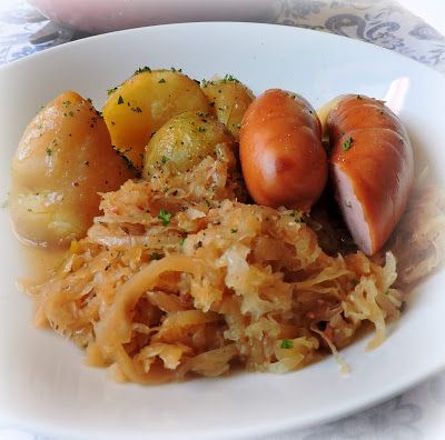 Bavarian Sauerkraut Bavarian Sauerkraut Recipe, Sauerkraut Dinner, German Recipes Dessert, German Sauerkraut Recipe, Cultural Recipes, Sausage Sauerkraut, German Food Authentic, Sauerkraut Recipe, German Sausage