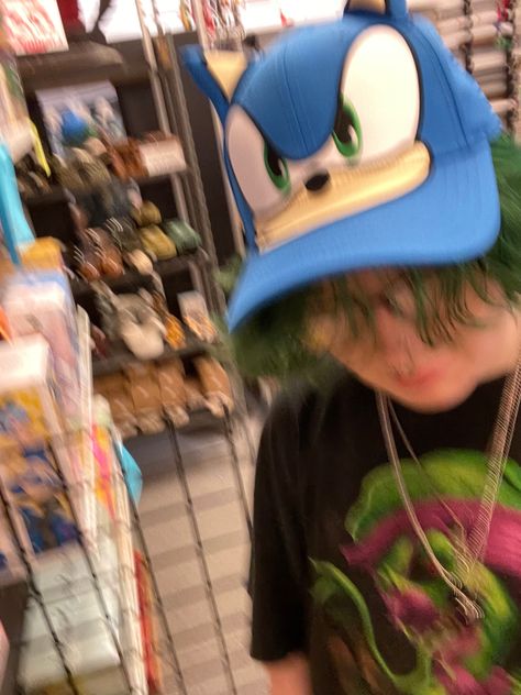 Stole the sonic hat Sonic Clothes Aesthetic, Crochet Hat Sonic, Sonic Hoodie Y2k, Sonic Streetwear, Sonic Hat, Junk Drawer, Sonic, Hats