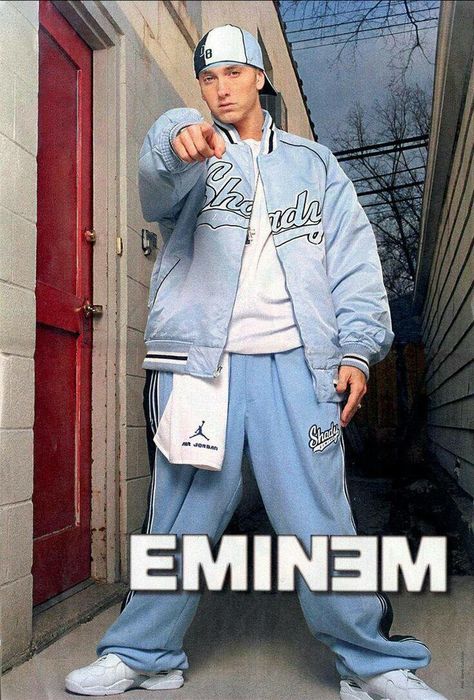 Eminem Outfits, Eminem Style, 90's Outfit, Eminem Poster, The Slim Shady, The Eminem Show, Eminem Wallpapers, Looks Hip Hop, Eminem Photos