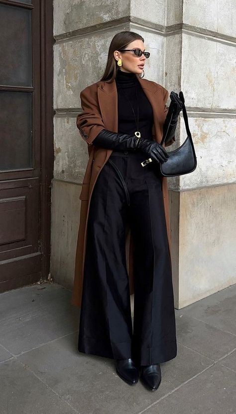 Mode Style Anglais, Winter Dinner Outfit, Stylish Work Outfits, Dinner Outfits, Brown Coat, Looks Chic, Style Mistakes, Autumn Outfit, Casual Style Outfits