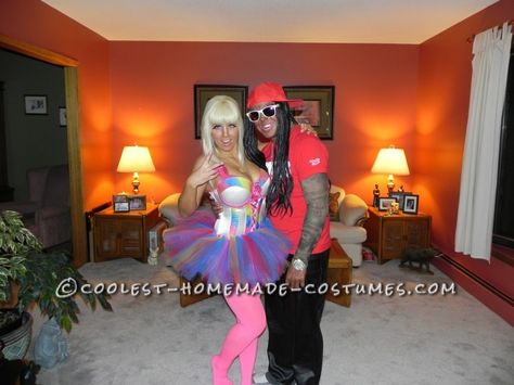 Best Nicki Minaj and Lil Wayne Couples Costume ... This website is the Pinterest of costumes Lil Wayne Costume, Celebrity Halloween, Couples Costume, Spooky Stuff, Celebrity Halloween Costumes, Homemade Costumes, Halloween Costume Contest, Costume Contest, Dynamic Duo