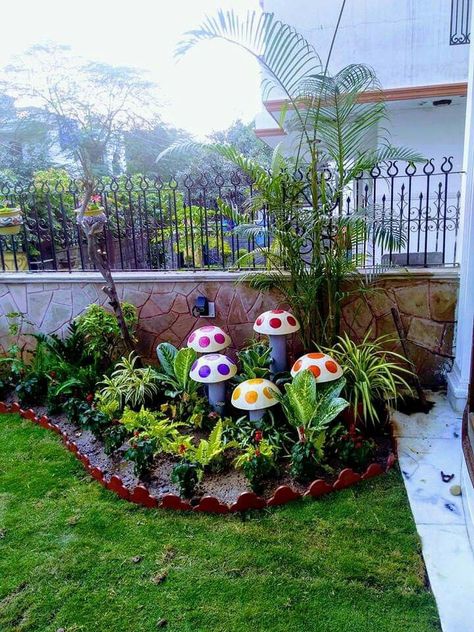 Garden Wall Designs, Indian Garden, Small Balcony Garden, Diy Garden Fountains, Front Garden Landscape, Garden Decor Projects, Bird Baths, Garden Makeover, Garden Crafts Diy