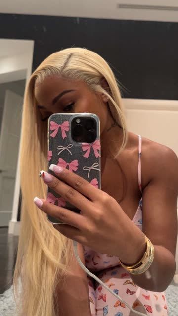 View this Snap from JAYDA WAYDA on Snapchat! Blonde Buss Down, Jayda Blonde Hair, Straight Hairstyles Blonde, Side Part Blonde Wig Black Women, Side Part Hairstyles Wig, Blonde Side Part Black Women, Side Part Blonde Wig, Side Part Edges, Side Part Highlights