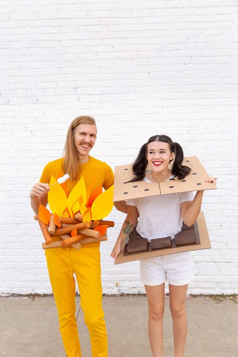 Costume Halloween Duo, Last Minute Kostüm, Best Friend Costumes, Best Friend Halloween, Halloween Costum, Diy Couples Costumes, Friend Costumes, Best Photo Poses For Couples, Matching Halloween Costumes