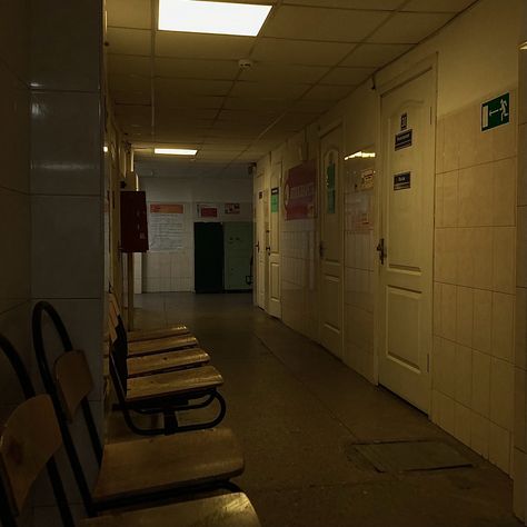 Liminal Spaces Hospital, Russian Liminal Spaces, Hospital Liminal Space, Liminal Hospital, Russian Spy Aesthetic, Backroom Core, Liminal Dreamcore, Hospitalcore Aesthetic, Apartment Corridor