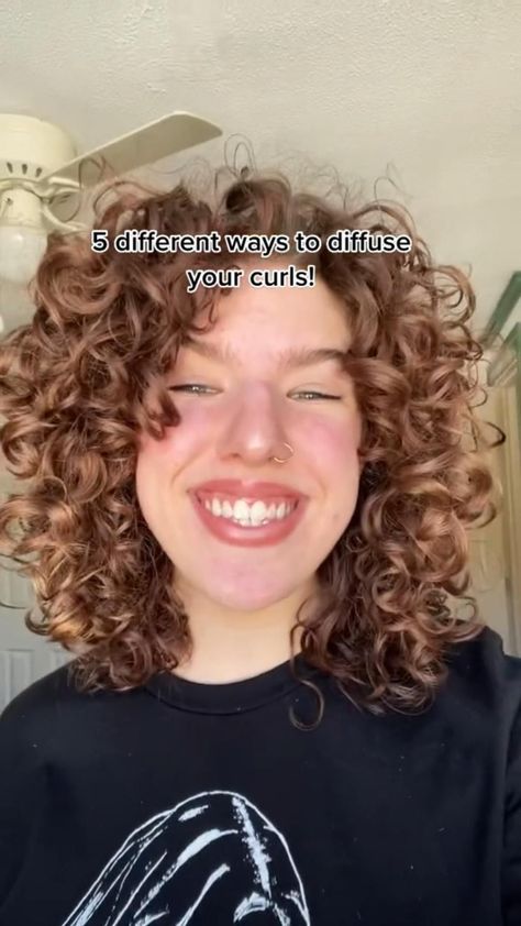 Curly Hair Advice, 3a Curly Hair, Hair Styles Curly Hair, Styles Curly Hair, Hair Styles Curly, Wavy Hair Care, Curly Hair Care Routine, Curly Hair Videos, Curly Hair Problems