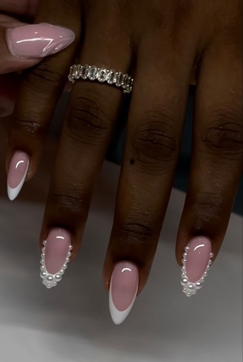 Almond French With Pearls, Hailey Bieber Wedding Nails, Almond Pearl French Tip Nails, Almond French Tip With Pearls, Classy Nails Design Ideas Almond, Pearl Prom Nails, Acrylics With Pearls, Pearls Nails Design, Almond Shape Wedding Nails