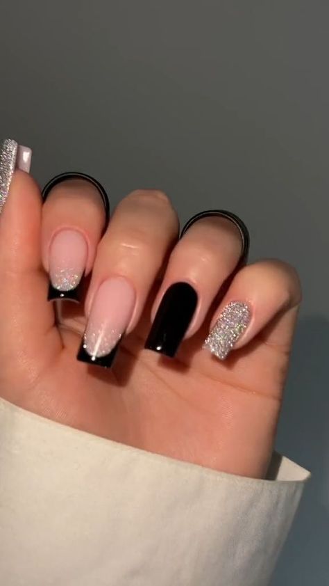 New Year Nails Design 2024 Black, New Years Nail Designs, Fancy Nails Designs, Blush Nails, Work Nails, Colorful Nails, Nail Art Designs Videos, Acrylic Nails Coffin Short, Short Acrylic Nails Designs