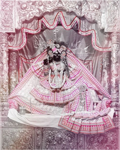 Vrindavan Photography Pictures, Iskcon Vrindavan, Canvas Art Painting Abstract, Ancient Drawings, Krishna Mantra, Hindu Dharma, Krishna Book, Little Krishna, Radha Krishna Wallpaper