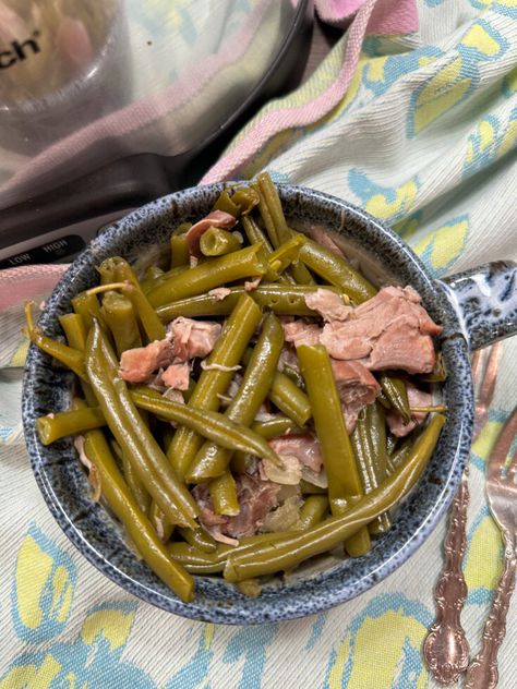 Crock Pot Southern Green Beans And Ham Hock - Back To My Southern Roots Beans Crockpot Recipes, Green Beans And Ham, Southern Green Bean Recipes, Beans Crockpot, Ham Hock Recipes, Beans And Ham, Ham And Green Beans, Crockpot Green Beans, Southern Green Beans