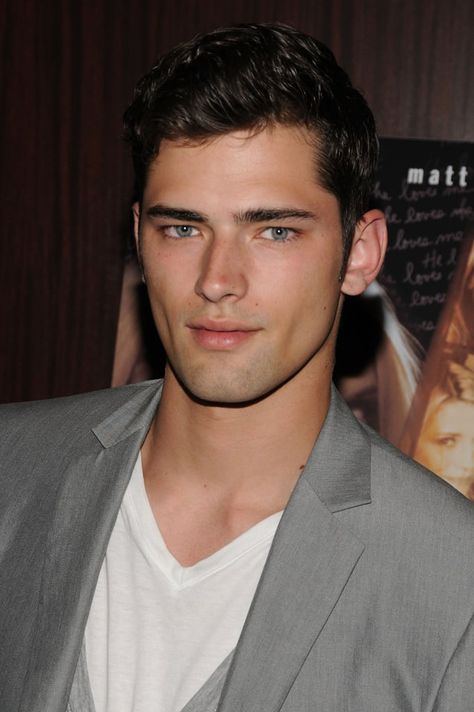 Hot Sean O'Pry Pictures American Male Models, Male Model Face, Taylor Swift Music Videos, Sean O'pry, 얼굴 드로잉, Taylor Swift New, 얼굴 그리기, Taylor Swift Music, Milano Fashion Week