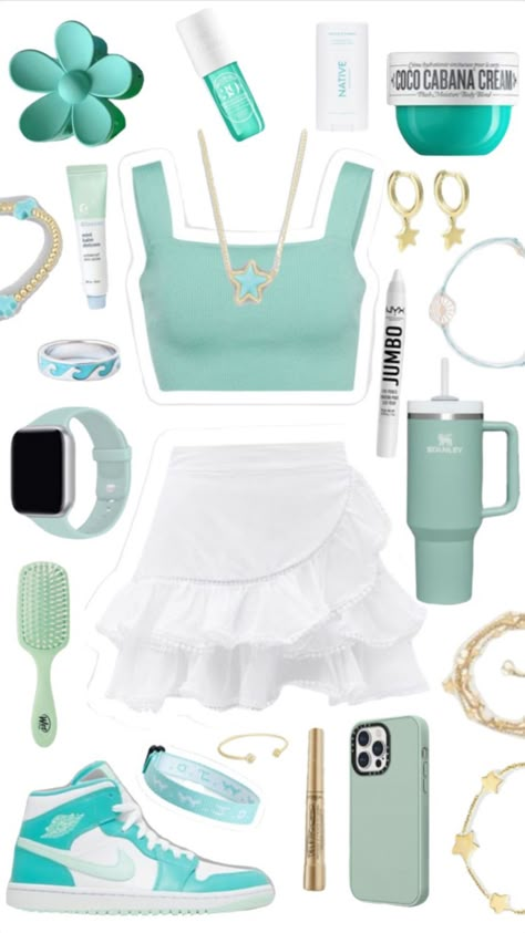 cutest mint green fit you’ve ever seen right?!? #preppy #homedecor #outfitinspo #beauty #preppyinspo #green Preppy Outfits For School, Preppy Inspiration, Preppy Summer Outfits, Casual Preppy Outfits, Trendy Outfits For Teens, Cute Lazy Day Outfits, Estilo Preppy, Cute Outfits For School, Cute Preppy Outfits