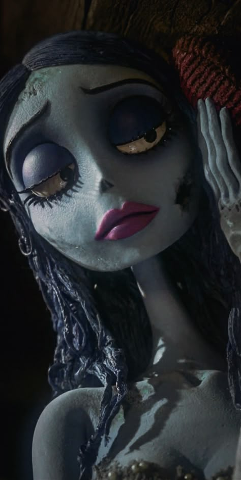 Corpse Bride Emily Alive, Emily Corpse Bride Wallpaper, Emily Corpse Bride Drawing, Love Cartoons Aesthetic, Emily Wallpaper, Emily Drawing, Corpse Bride Doll, Tim Burton Animation, Corpse Bride Makeup