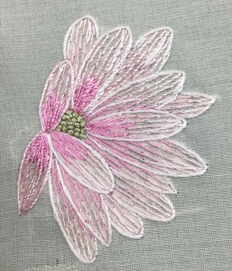 Big Flower Embroidery, Traditional Embroidery Designs, Bluework Embroidery, Hand Embroidery Videos, Hand Work Embroidery, Embroidery Videos, Handwork Embroidery Design, Hand Embroidery Flowers, Embroidery Flowers Pattern