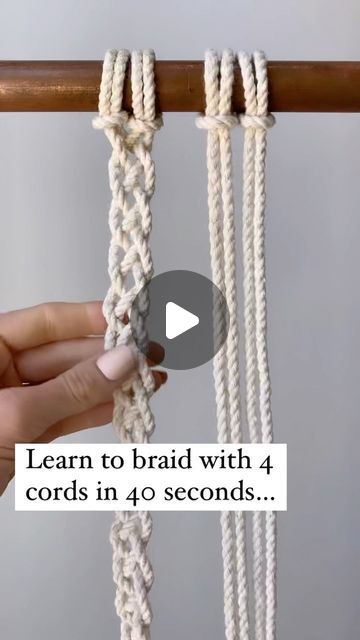 Keychain Diy Easy, Diy Macrame Plant Hanger Easy, Plant Macrame, Diy Macrame Plant Hanger Pattern, Macrame Wall Hanging Pattern, Macrame Plant Hanger Tutorial, Macrame Plant Hanger Patterns, Macrame Knots Tutorial, Rope Diy