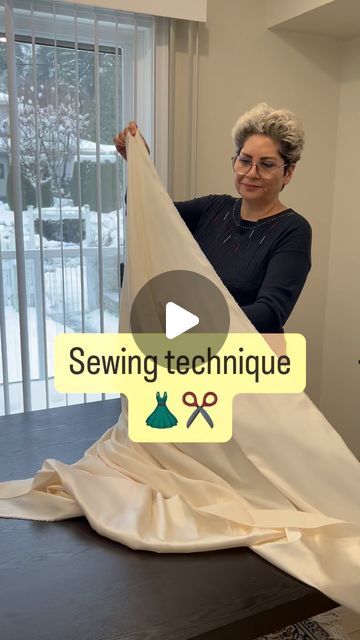 How To Sew Tops For Beginners, Fabric For Dress Making, Back Pattern For Dress, How To Make A Dress Easy, Top Making Ideas, Sewing Lessons For Beginners Tutorials, Sewing Two Pieces Of Fabric Together, How To Stitch A Top, How To Make A Pattern For Sewing