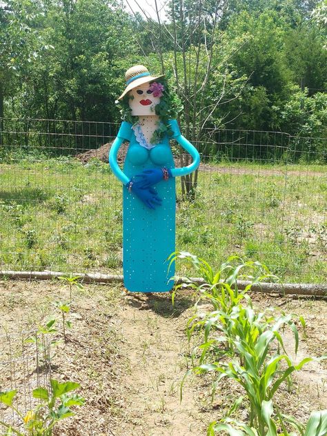 Creative Gardening | Just finished Irene the Ironing board lady scarecrow for my garden Lady Scarecrow, Painted Ironing Board, Fun Garden Decor, Fall Yard Decor, Bird Deterrents, Winter Vegetables Gardening, Scarecrow Costume, Modern Agriculture, Crop Protection