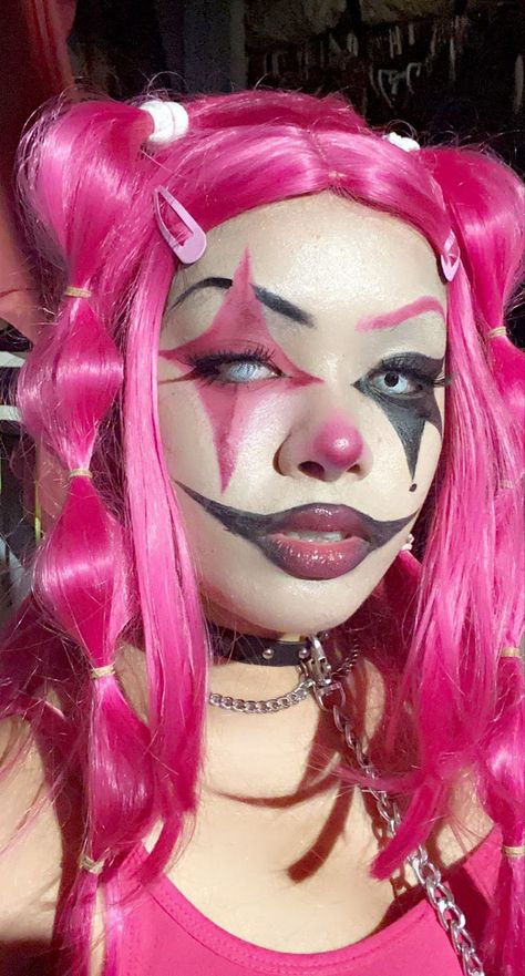 Hot Pink Clown Makeup, Diy Creepy Clown Costume For Women, Clown Eyeshadow Looks, Rainbow Clown Aesthetic, Female Clown Makeup Halloween, Cotton Candy Clown Costume, Scary Bride Makeup Halloween Ideas, Pink And Black Clown Costume, Female Clown Character Design