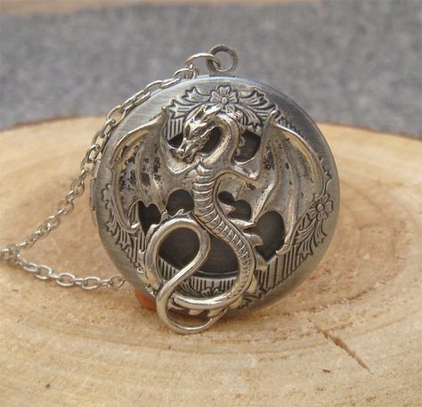 Locket Aesthetic, Dragon Locket, Victoria Kay, Modern Gold Jewelry, Silver Dragon, Unusual Jewelry, Pretty Necklaces, Disc Pendant, Victorian Jewelry