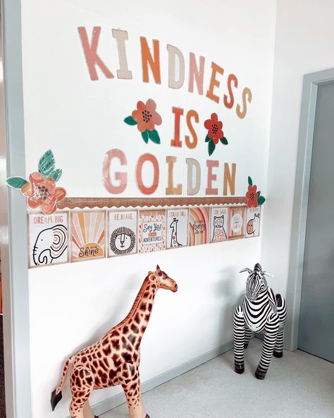 Our Simply Safari collection never goes out of style! It is so timeless and perfect for early childhood classrooms! 💛🦒 Click the link in our profile to shop this collection! #classroomdecor #classroomtheme #classroomideas #safariclassroom #classroominspirations #classroomsetup #teacherideas #teachertribe #teachersfollowteachers Classroom Themes Safari, Gender Neutral Classroom Themes, Neutral Classroom Theme, Simply Safari, Safari Classroom, Neutral Classroom, Dream Classroom, Early Childhood Classrooms, Classroom Setup