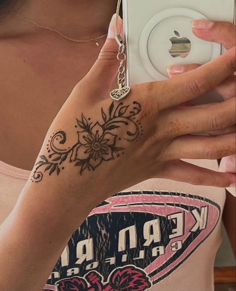 @jasmineemichaels Arm Tattoos For Women Henna, Henna Tattoo Design, Henna Designs Forearm Flowers, Henna On Hand, Cute Summer Henna, Cute Summer Henna Tattoos, Henna Inspo, Hannah Hand Tattoo Henna Designs, Henna Designs Arm