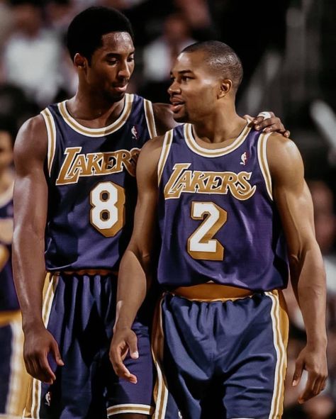 NBAinthezone™️ (@NBAinthezone) / Twitter Derek Fisher, 90s Nba, Best Nba Players, Helping Other People, Smart Jokes, What Is Tumblr, Nba Players, Kobe Bryant, Los Angeles Lakers