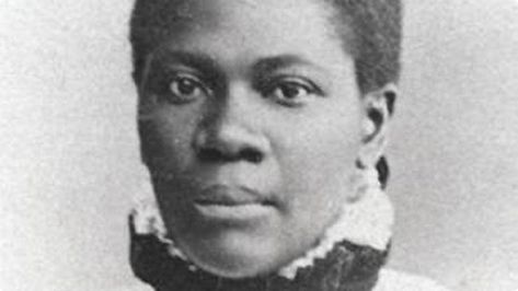 Who knew that the history of healthcare started with a Black Woman? While many know about Dr. Vivian Thomas and Dr. Charles Drew, many don’t know about Dr. Rebecca Lee Crumpler.   Althou… Rebecca Lee Crumpler, African American History Facts, Black Knowledge, African Heritage, Inventors, We Are The World, American Woman, Interesting History, African History