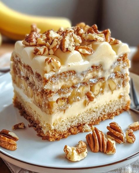 Walnut Cream, Banana Walnut, Recipes For Beginners, Cream Cake, Taste Buds, Crockpot Recipes, Walnut, Dessert, Baking