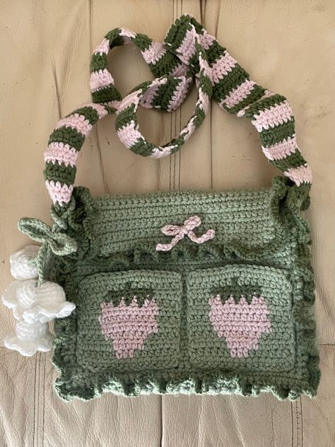 follow my ig @moonkitten.co for more cute crochet bags+more!!! #crochet #crochetinspo #crochetbag Crochet School Bag Aesthetic, Crochet Girly Things, Messenger Crochet Bag, Crochet Bag Inspiration, Cute Crochet Bag Free Pattern, Cute Stuff To Crochet, Crochet Butterfly Bag, Strawberry Bag Crochet, Crochet Bag Brown