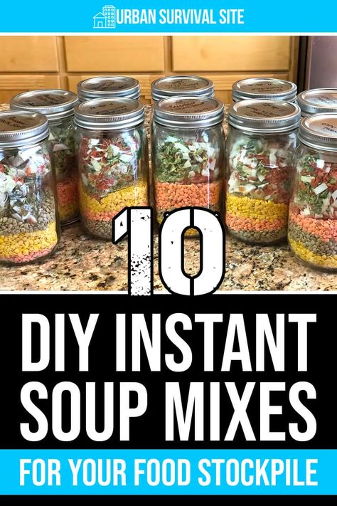 Creating DIY instant soup mixes is a great way to stockpile food with a long shelf-life for emergencies. Just add boiling water. Dry Soup Mix Recipes, Creamy Potato Bacon Soup, Stockpile Food, Homemade Soup Mix, Food Stockpile, Mason Jar Gifts Recipes, Mason Jar Soup, Dehydrating Food Storage, Freeze Dried Vegetables