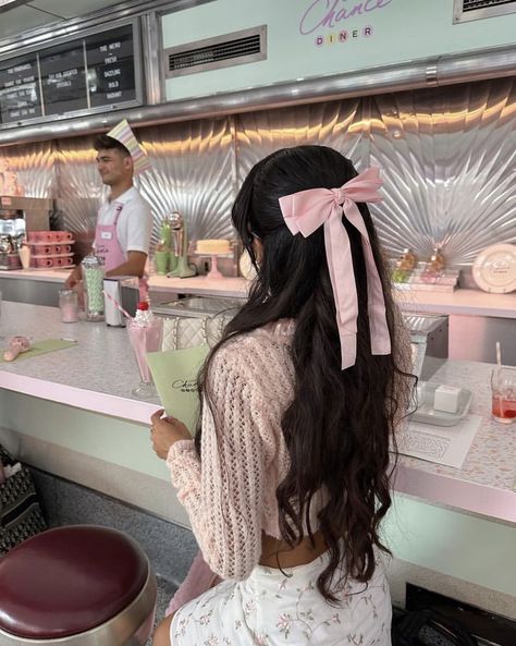 Pink Princess Aesthetic, Chanel Chance, Pretty Pink Princess, Pink Lifestyle, Pink Girly Things, Princess Aesthetic, Brunette Girl, Croquettes, Pink Outfits