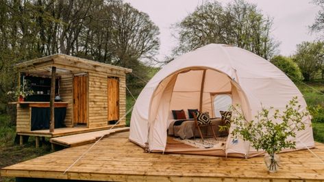 Tiny Glamping Cabin, Bamboo Glamping, Glamping Campground, Glamping Kitchen, Glamping Airbnb, Glamping Platform, Yurt Tent Camping Glamping, Glamping Tent Platform, Yurt Glamping