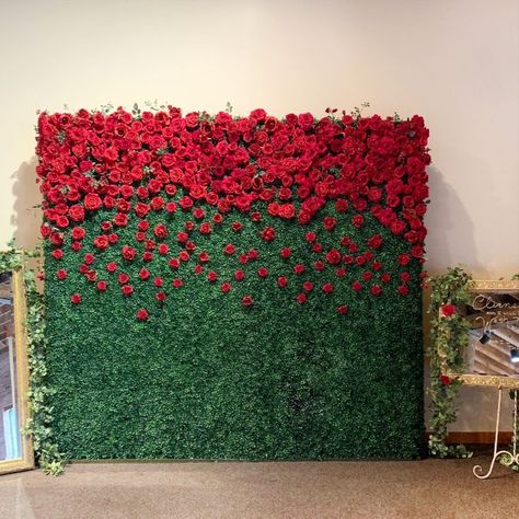 Boxwood Hedge Wall For Rental 
Rental Information : https://www.enchantedwallflowers.com/ Wedding Arch Rental, Boxwood Hedge Wall, Ganpati Decoration Theme, Hedge Wall, Flower Wall Rental, Engagement Stage Decoration, Circle Arch, Flower Backdrop Wedding, Wedding Background Decoration