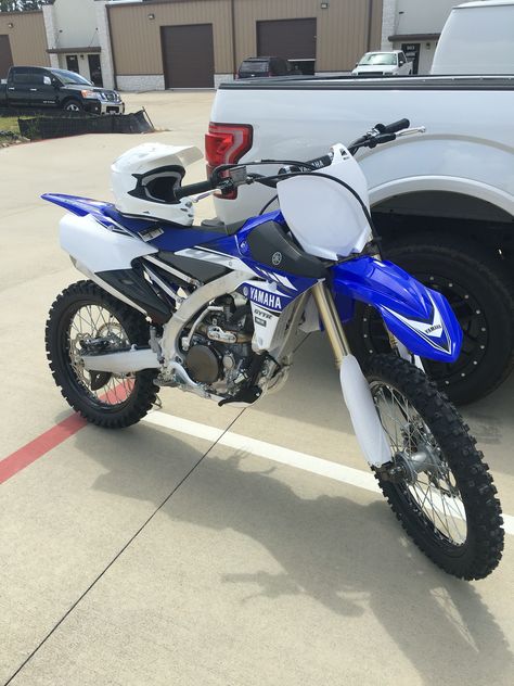 Moto Cross Yamaha, Dirt Bikes For Sale, Yamaha Dirt Bikes, Yamaha 250, Yamaha 125, Motos Yamaha, Moto Yamaha, Cool Dirt Bikes, Image Moto