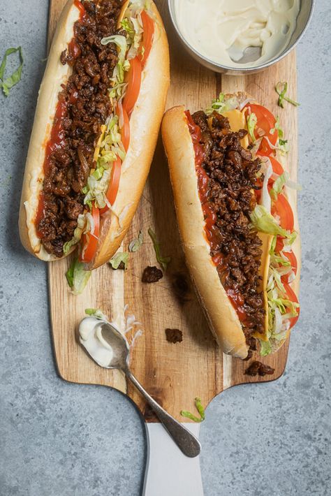 Chopped Cheese Sandwich, Vegan Sandwich Recipes, Chopped Cheese, Vegan Sandwiches, Vegan Fast Food, Vegetarian Sandwich, Veggie Meals, Vegan Burgers, Vegan Sandwich