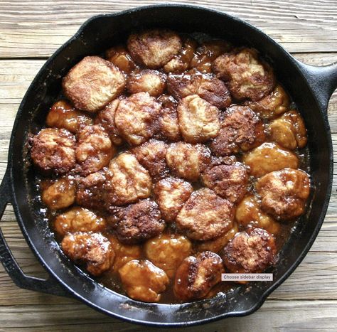 Cast Iron Monkey Bread, Easy Breakfast Bread, Monkey Bread With Canned Biscuits, Biscuits For Two, Head Or Heart, Sweet Monkey, Stuffed Shrimp, Easy Monkey Bread, Easy Breakfast Options