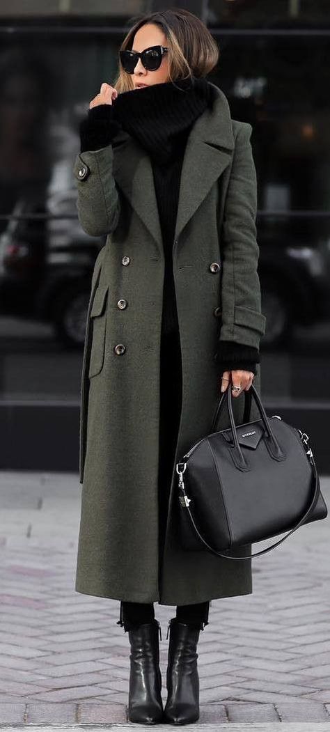 Stylish Winter Coats, Long Sweater Coat, Outfits Classy, Pullover Outfit, Women Overcoat, Fashion Trends Winter, Green Coat, Coat Outfits, Work Wardrobe