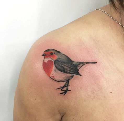 Bird Hand Tattoo, Robin Bird Tattoos, Robin Tattoo, Small Bird Tattoos, Bird Tattoo Meaning, Vogel Tattoo, Sparrow Tattoo, Lavender Tattoo, Tattoos For Girls