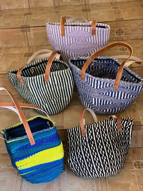 Planter Bags, Crafted Bag, Wool Bags, African Home Decor, Wholesale Handbags, African Baskets, Basket Bag, Macrame Design, Bag Organization