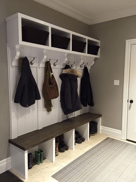 17 Super Genius Mudroom Ideas That Turns Heads - By Kimberly Faye Diy Front Door Shoe Storage, Cubbies By Front Door, Front Door Shoe Storage Entryway Diy, Shoe Organizer Front Door Entryway, Front Door Cubbies, Front Entry Shoe Storage Ideas, Front Door Storage Entryway, Front Door Organization, Front Entrance Storage