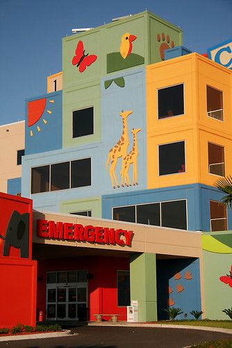 Children Hospital Design, Children's Clinic, Preschool Designs, School Building Design, Hospital Architecture, Kids Interior Design, Children Hospital, Kindergarten Design, Hospital Interior