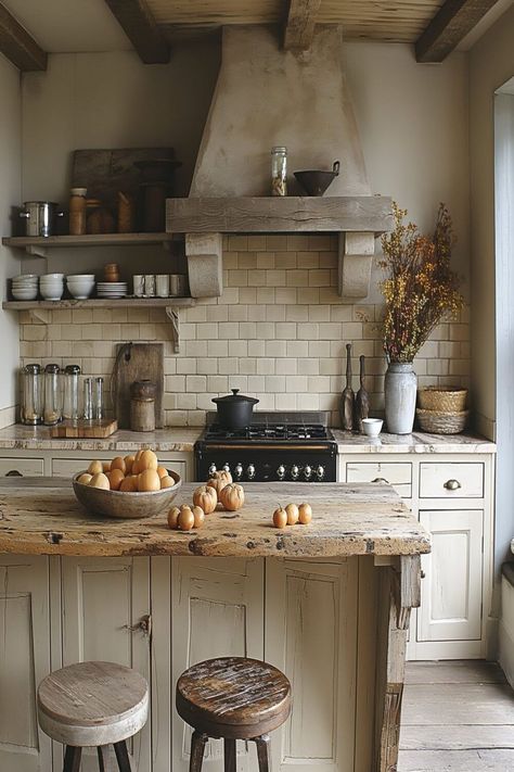 French Country Kitchen Aesthetic, French Modern Kitchen Design, French Country Farmhouse Decorating, Country Kitchen Designs Farmhouse Style, Country Homes Farmhouse, Country Kitchen Aesthetic, Country Modern Kitchen, Country Farmhouse Aesthetic, French Country Kitchen Backsplash