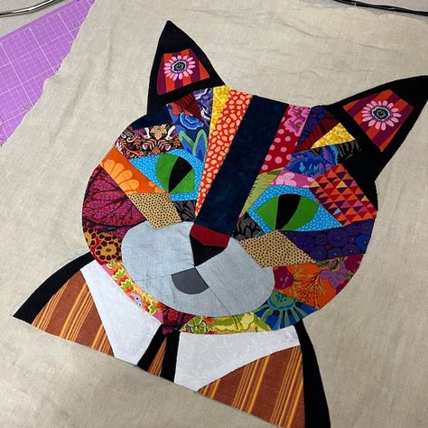 Cat Patchwork Project, Cat Quilt Design , Quilt Pattern With Cat , Cat Patchwork Fabric Ideas , Cat Patchwork Fabric Blocks , Cat Patterns - Etsy Cat Patchwork Pattern, With Cat, Cat Patchwork, Animal Patchwork, Creative Quilts, Eagle Quilt, Cat Quilt Patterns, Fabric Blocks, Cat Patterns