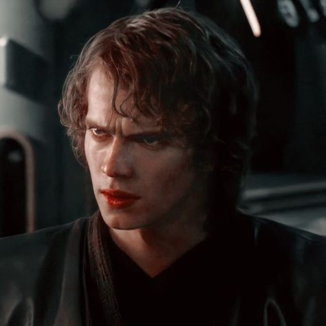 Anakin Skywalker Icon, Anakin Obi Wan, Fear Leads To Anger, Movie Icon, Anakin Vader, Angel Princess, Anakin And Padme, Star Wars Anakin, Icon Gif