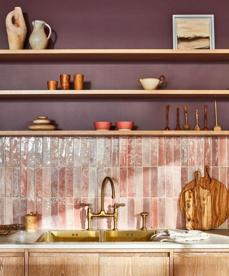 Cabinet Trends, Kitchen Cabinet Trends, Purple Kitchen, Real Kitchen, Pink Tiles, Oak Kitchen, Pink Kitchen, Kitchen Tiles, Dream House Decor