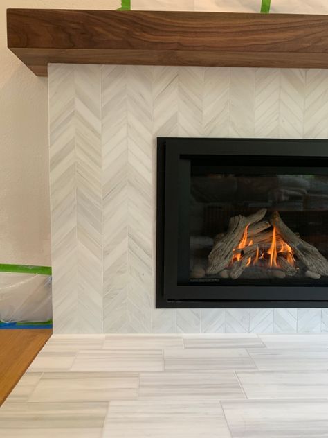 Neutral Tile For Fireplace, Fireplace Tiles Herringbone, Fireplace Tile And Mantle, Black Herringbone Tile Fireplace Surround, Fireplace Design With Tv Above, Minimalist Tile Fireplace, Indoor Fireplace Tile Ideas, Mosaic Tile On Fireplace, Chevron Electric Fireplace Wall