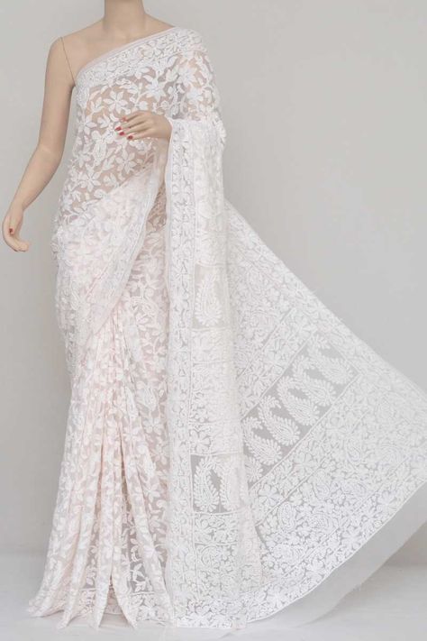 White Saree Wedding, Lucknowi Chikankari Saree, Cotton Sarees Online Shopping, White Sari, Onam Outfits, New Dress Pattern, Off White Saree, Chikankari Saree, Hair Style On Saree