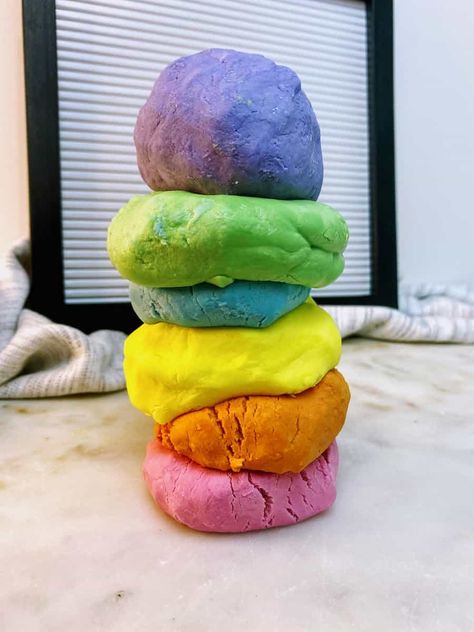 Diy Bath Boms For Kids Recipe, Soap Dough Recipe, Afterschool Crafts, Play Dough Soap, Diy Play Doh, Diy Bubble Bath, Fun Experiments For Kids, Soap Dough, Kids Play Dough